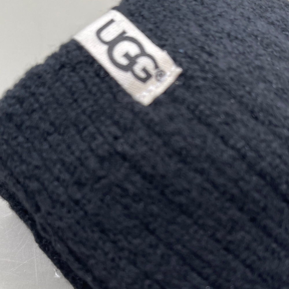 UGG Women's Black Ribbed Socks So soft and comfortable UGG Quality - Picture 4 of 4